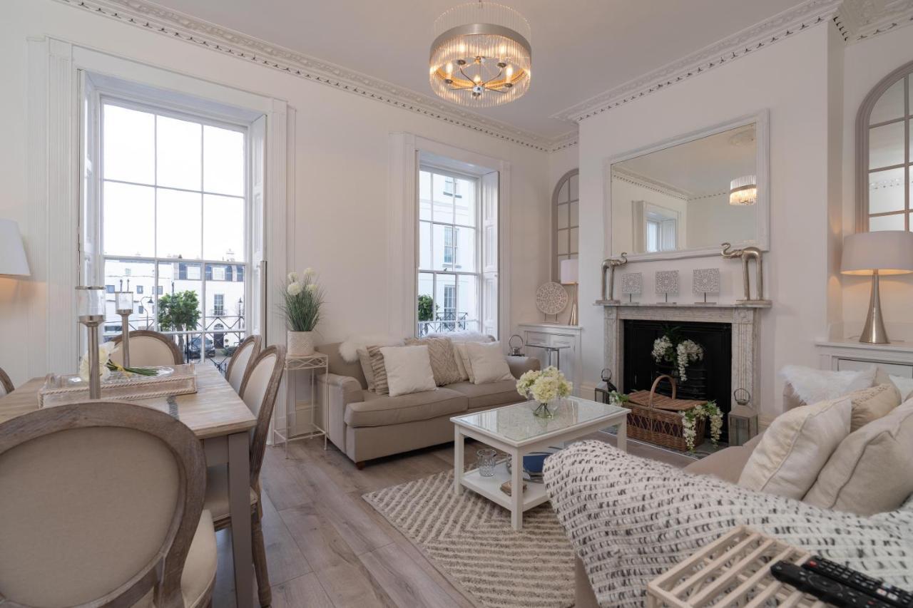 Gloucester Place Townhouse With Hot Tub! Cheltenham Extérieur photo